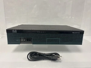 Router de servicio integrado Cisco 2911/K9 con cable de alimentación - Imagen 1 de 12