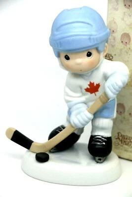 Precious Moments LET'S KEEP OUR EYES ON THE GOAL 549975 Canadian Ex Ice Hockey  - Image 1 of 4