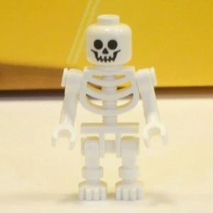 LEGO, Skeleton (gen047), from set 70431. - Picture 1 of 1