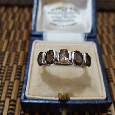 Anillo de Plata de Ley 925, Cuarzo Ahumado Genuino Media Eternidad, Talla O.5, EE. UU. 7.25 Foto 1 de 4