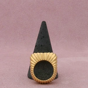 ivi los angeles sterling silver 18k gold plate gaia signet ring size 6 - Picture 1 of 3