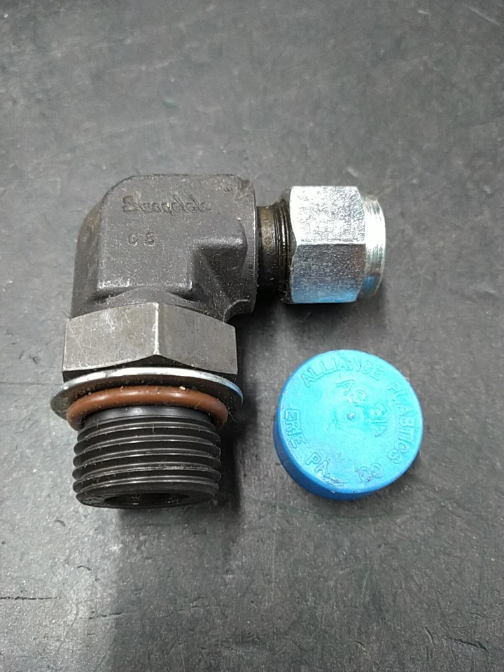 Swagelok S-600-2-8ST Tube Fitting Positionable Elbow 3/8" Tube to Male ORB-08 - Image 1 of 1