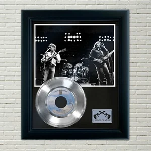 Eagles "New Kid In Town" Framed 45 Silver Record Display - Picture 1 of 3