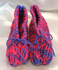 Slippers Red Blue Classic Medium Size School Colors Team Colors Sports Fan - Picture 1 of 6