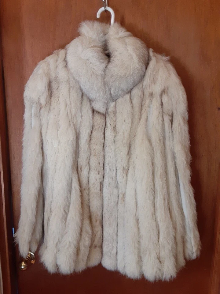 Niki Vintage Natural Blue Fox Fur Jacket In Excellent Condition Size Large. - Image 1 of 4