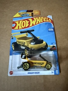 Hot Wheels G Case 2024 HW RIDE-ONS amarillo DRAGGIN’ WAGON TREASURE HUNT - Imagen 1 de 1
