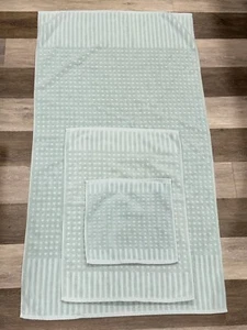 Pottery Barn Spa by Kassatex Waffle Tyne Bath Towel Set Aqua Blue GUC *see* - Picture 1 of 15