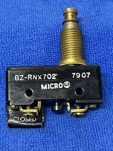 MICRO INTERRUPTEUR ~ BZ-RNX702 ~ INTERRUPTEUR - Photo 1/2