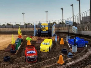 Nicht mehr im Handel erhältlich 2017 LEGO Juniors Autos (10744) Thunder Hollow Crazy 8 Rennen vollständig! - Bild 1 von 10