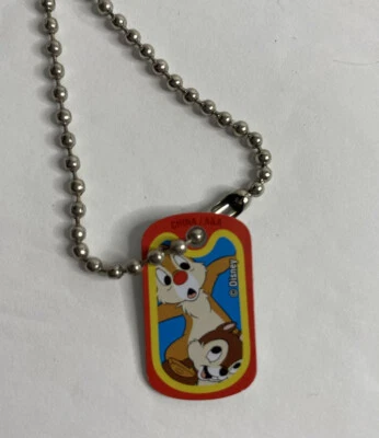 Collar colgante de metal sin marca con etiqueta de perro de los guardabosques de rescate de Chip and Dale de Disney Foto 1 de 4