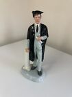 Royal Doulton Tableware Figurine "The Graduate" (Male) HN 3017 Vintage 1983