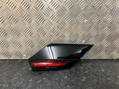 CITROEN C4 2020 - 2024 O/S/R REAR RIGHT BODY UPPER BODY REFLECTOR 9835109680 - Image 1 of 4