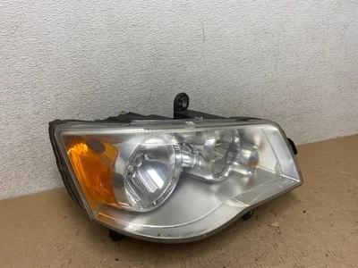 Faro pasajero derecho Chrysler Town and Country 2011 a 2016 Q3657 DW Foto 1 de 4