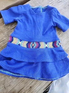 American Girl 18 Zoll Puppe im Ruhestand Saige Meet Outfit nur Kleid  - Bild 1 von 4