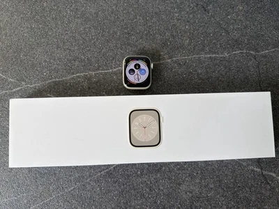 Apple Watch Series 8 41mm Starlight  - Bild 1 von 4