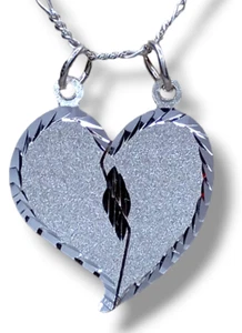 Colgante Dije Plata Esterlina 925 ley  Corazon Partido Pareja 2 Cadenas Regalo - Picture 1 of 4