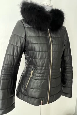VESTE MATELASSÉE EN CUIR OAKWOOD JELLY/ HAPPY 365 £ AVEC CAPUCHE EN FOURRURE - petite - Photo 1/4