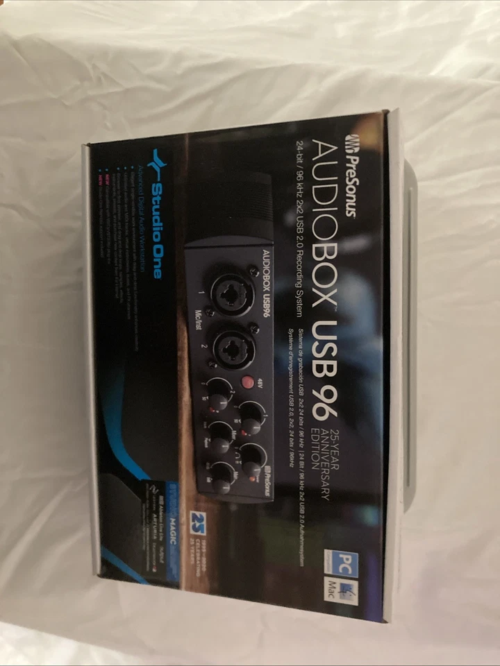 Caja de audio USB 96 de Pre-Sonos 25 cinco años aniversario Foto 1 de 4