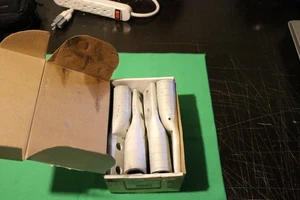 BURNDY HYLUG COMPRESSION ALUM 2-HOLE YA34A3 Item 537127 8 Lugs in each box - Picture 1 of 5