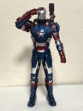 Hot Toys Iron Man 3 Patriot Limited Edition Figurine