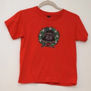 Star Wars Darth Vader Helmet Holiday Christmas Wreath T-shirt Boys Size Small - Picture 1 of 5