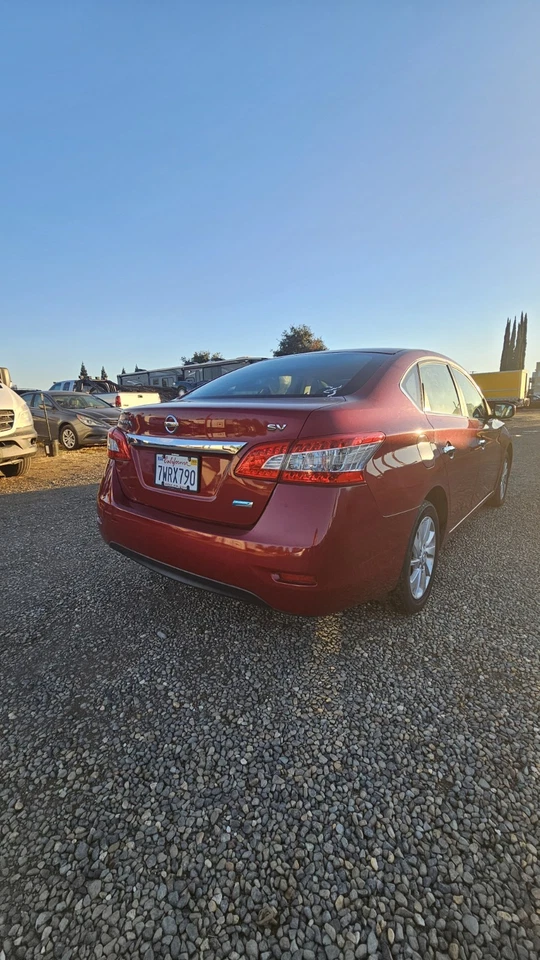 Conjunto de luces traseras laterales para pasajero derecho Nissan Sentra 2013-2015 OEM Foto 1 de 1