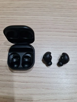 Samsung Galaxy Buds Pro - Immagine 1 di 4