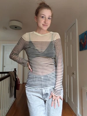 Jean Paul Gaultier 经典春夏 2000 黑色和奶油色条纹网眼上衣 — 第 1/4 张图片