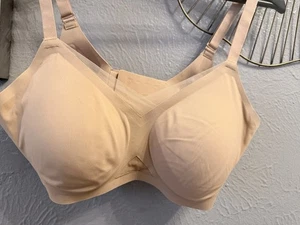 HoneyLove Womens Crossover Bra Wireless Size Large 38B/C in Sand Comfort - Picture 1 of 8