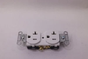 Bryant Commercial Grade Duplex Receptacle Side Wired White 20A 125V CRS20W - Picture 1 of 1
