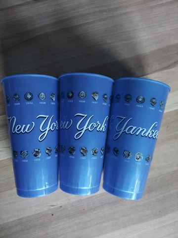 NEW YORK YANKEES WORLD SERIES RINGS 20 OZ. CUPS Lot of 3 Cover