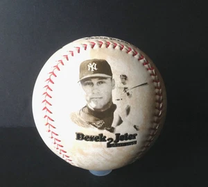 Vintage 2001 Yankees Derek Jeter X-Large 7’’ Diameter Decor MLB Baseball Ball - Picture 1 of 8
