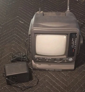 Vintage Electro Brand 5" Model 326K Portable TV Powers On - Picture 1 of 7