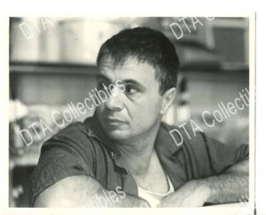 SECOND HAND HEARTS-1980'S-8 X 10-STILL-COMEDY-ROBERT BLAKE-vf VF - Picture 1 of 1