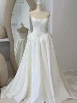 Strapless Satin White Wedding Dresses Ball Gown Lace-up Simple Sweep Train - Image 1 of 4
