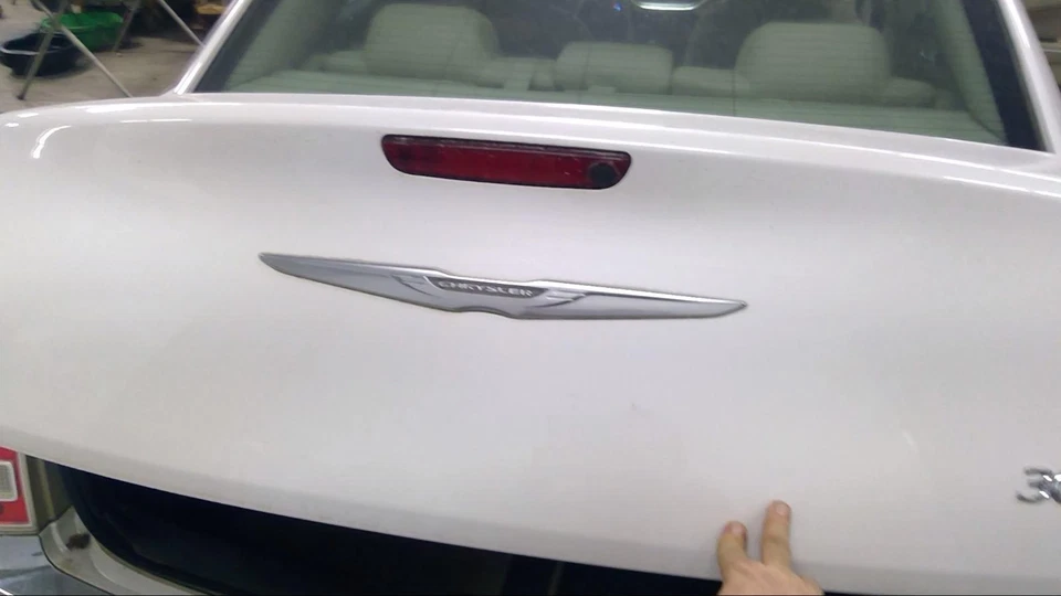 Used Deck Lid fits: 2011 Chrysler 300 w/o camera Grade A Foto 1 de 4
