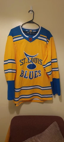 St. Louis Blues Reverse Retro 2.0 Jersey Sz 52 (L) Excellent Condition Cover