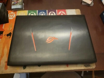 Portátil para juegos ASUS STRIX ROG GL502V Foto 1 de 4
