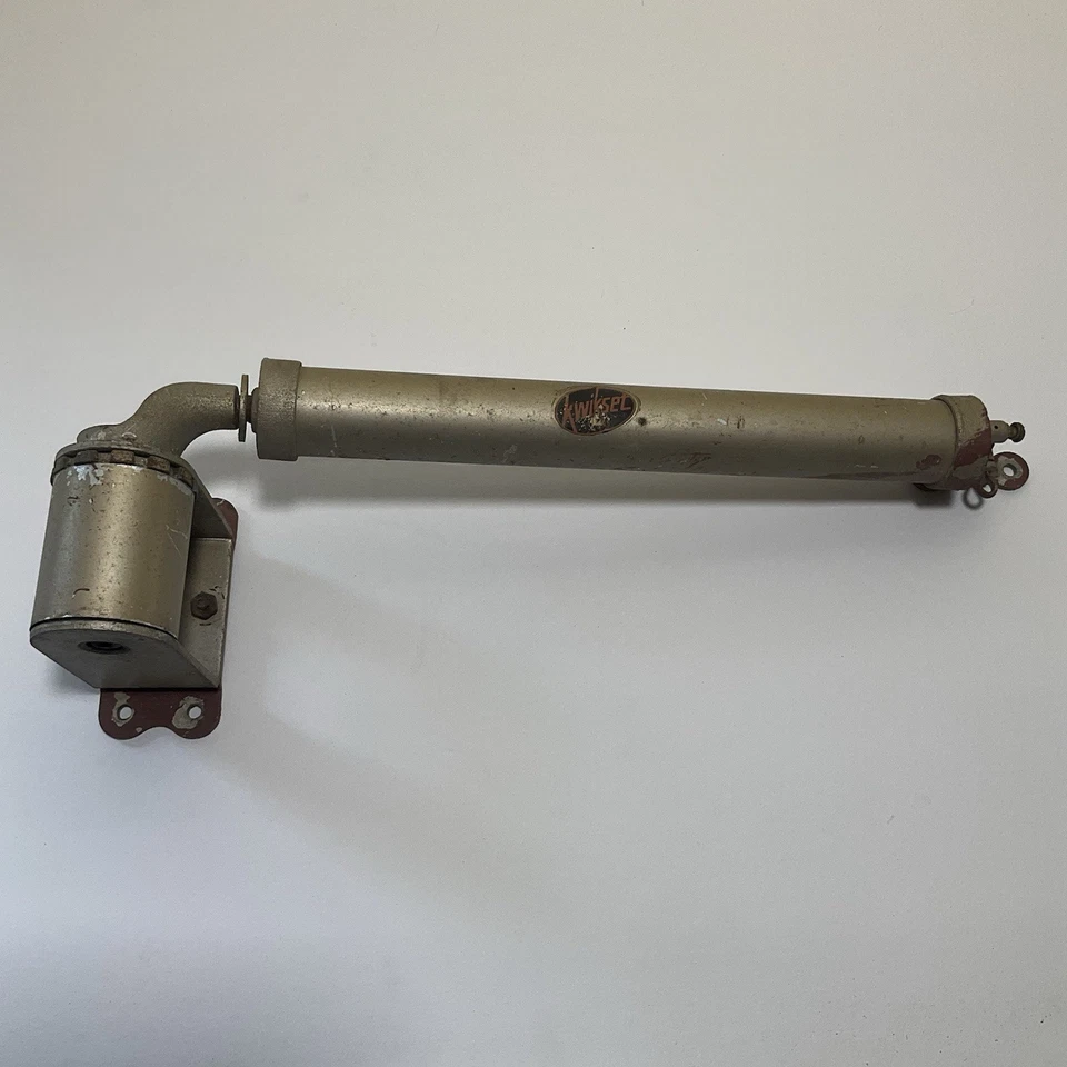 Amortiguador/cierrador de puerta Kwickset vintage Foto 1 de 4