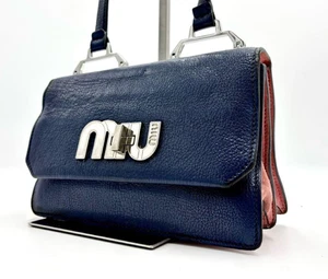 MIU MIU Leder Schultertasche Madras Turnlock Navy Pink aus gutem gebrauchten Japan - Bild 1 von 9