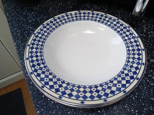 ROYAL DOULTON - ST ANDREWS GEOMETRIX RIMMED SOUP PLATES X 2 - Picture 1 of 4