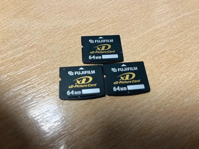 3x Fujifilm xD Picture Card 64mb - Image 1 of 1
