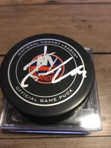 JSA Authenticated John Tavares Signed New York Islanders Official game Puck - Picture 1 of 3