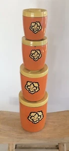 JUEGO DE LATAS DE COCINA ESMALTE NARANJA de mediados de siglo de colección flor asiática abstracta JAPÓN - Imagen 1 de 10
