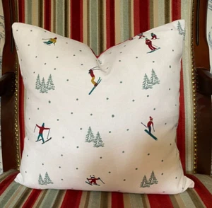 Sophie Allport *SKIING* Cotton Cushion Cover in White 33cm (16") BN - Picture 1 of 8