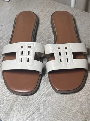 Sandalias planas Tommy Hilfiger para mujer con logotipo de Terenz talla 10 Foto 1 de 4