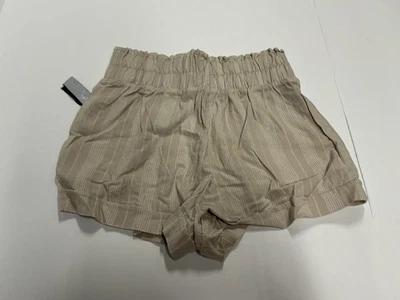 Shorts Forever 21 branco e creme - Imagem 1 de 4