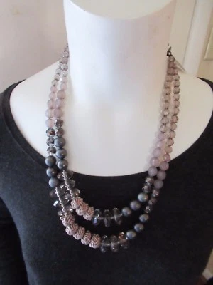 Nuevo con etiquetas Collar Chico's Nico Doble Cadena Cuentas/Cristales - Gris/Taupe Foto 1 de 4