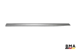 Land Rover Range Rover Rear Right Side Molding LR038857 2013 - 2018 OEM - Picture 1 of 5