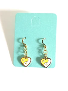 💛☯Sweet Yellow/White Enamel Yin & Yang Heart Gold Plated Earrings☯💛 - Picture 1 of 8
